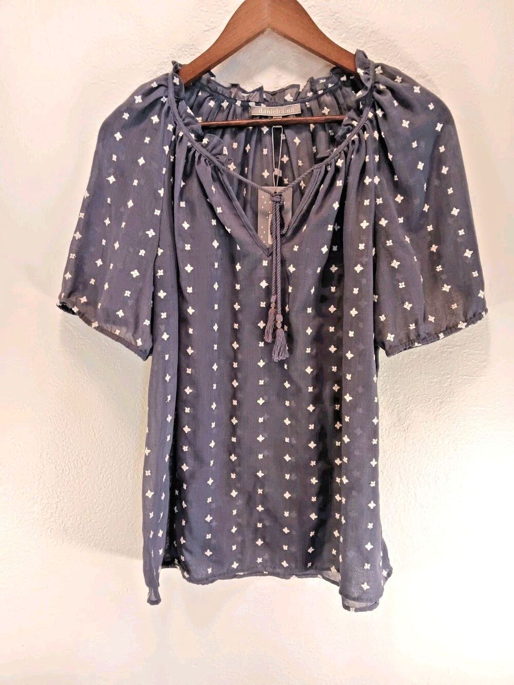NWT Daniel Rainn Navy Blue Embroidered Boho Peasant Blouse Puff Sleeve Tassel L